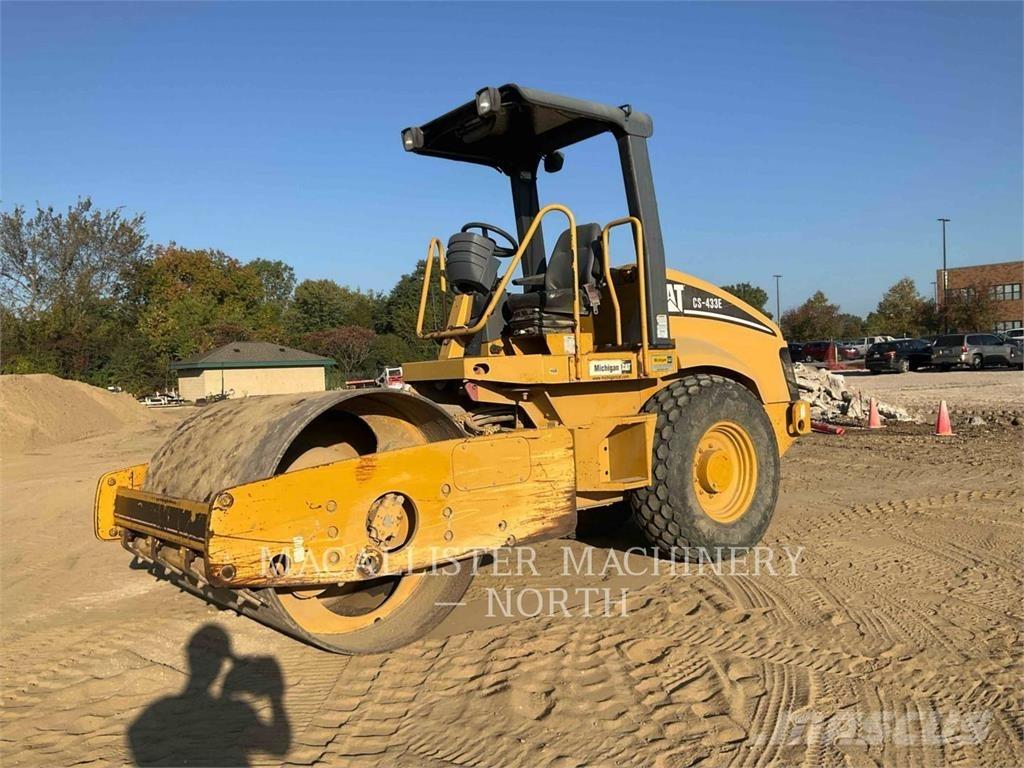 CAT CS433E Enkelt tromle