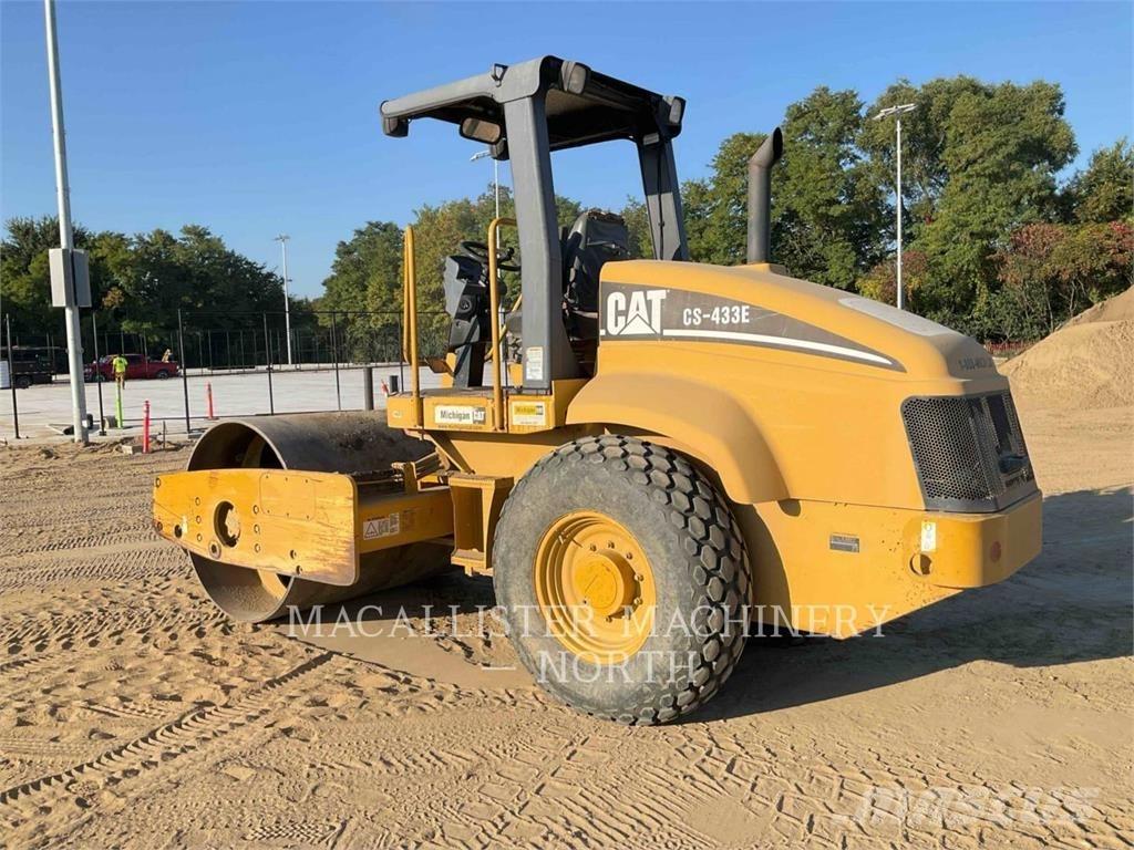 CAT CS433E Enkelt tromle