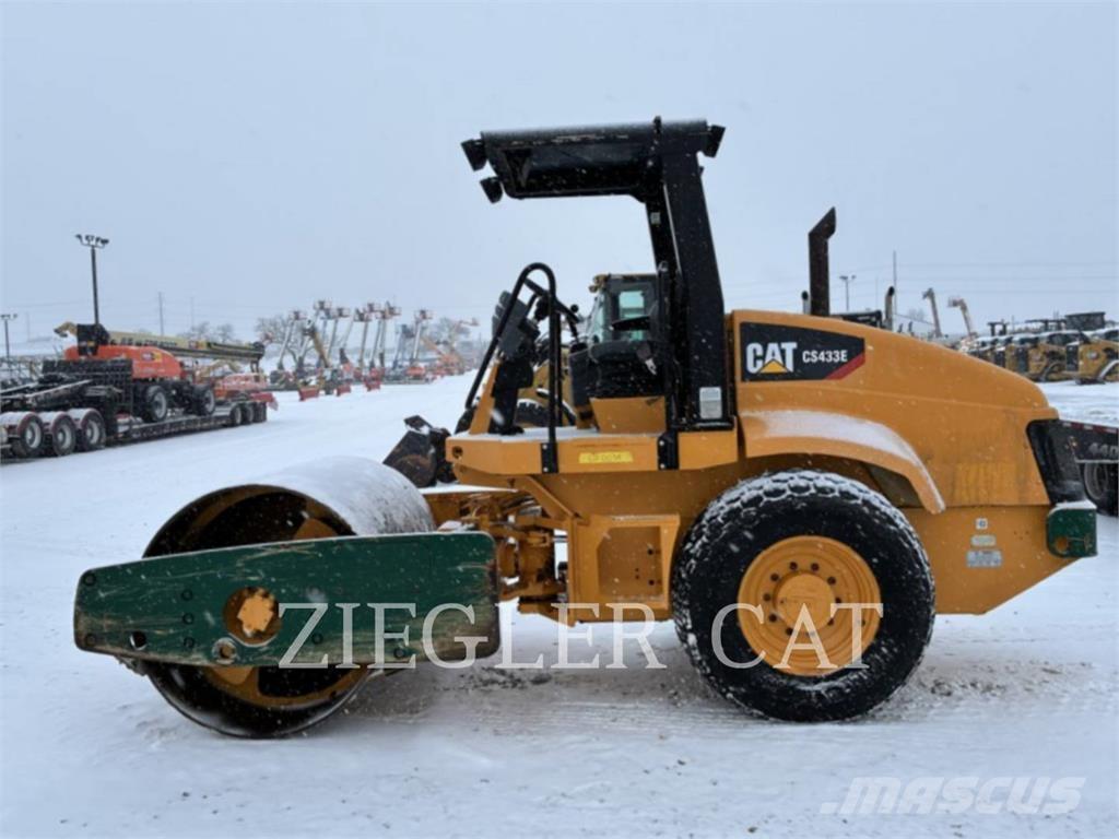 CAT CS433E Jordvibrationstromler
