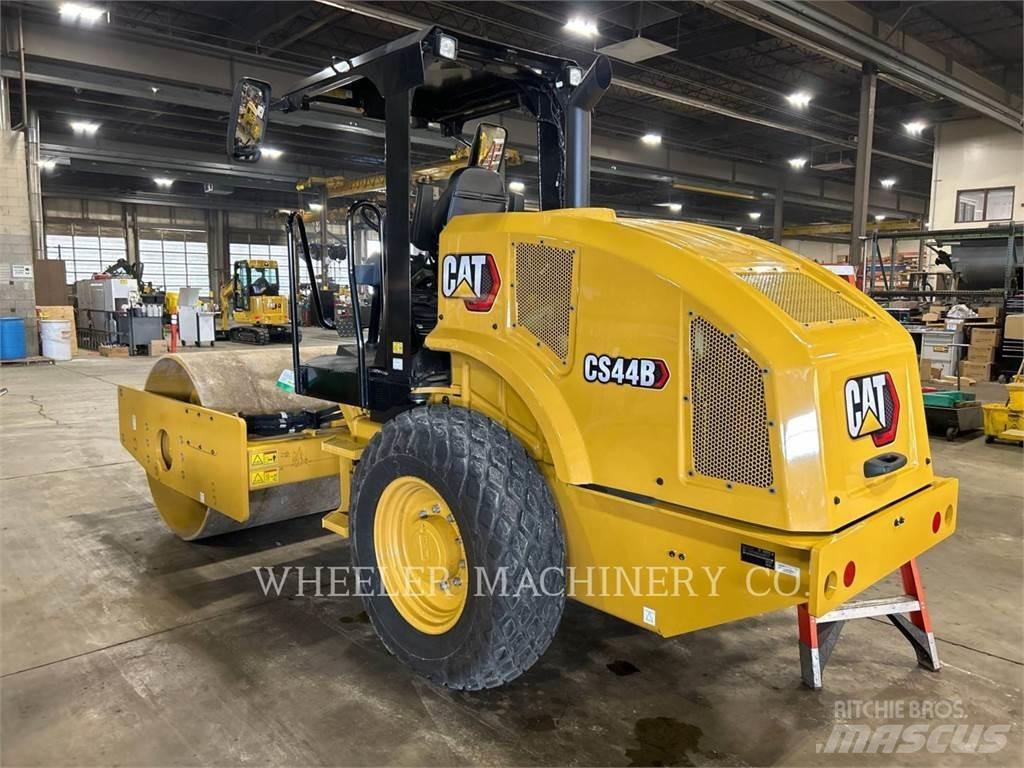 CAT CS44B Enkelt tromle
