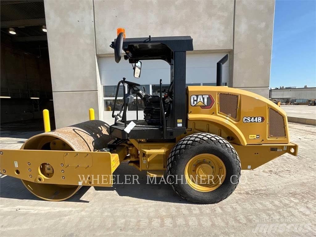 CAT CS44B Enkelt tromle