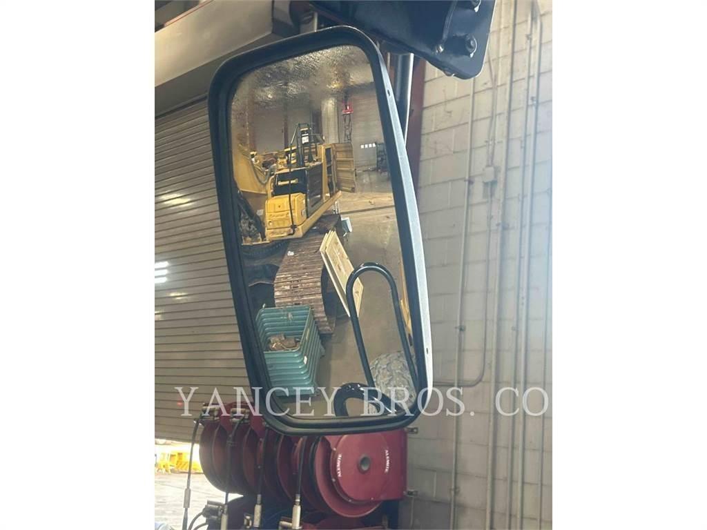 CAT CS54B Jordvibrationstromler