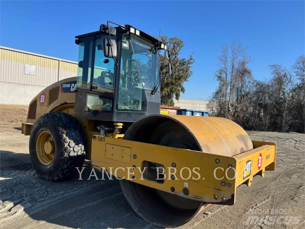 CAT CS54B Jordvibrationstromler