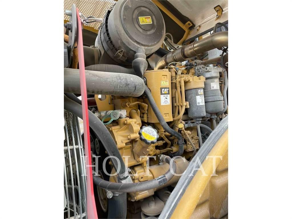CAT CS54B Jordvibrationstromler