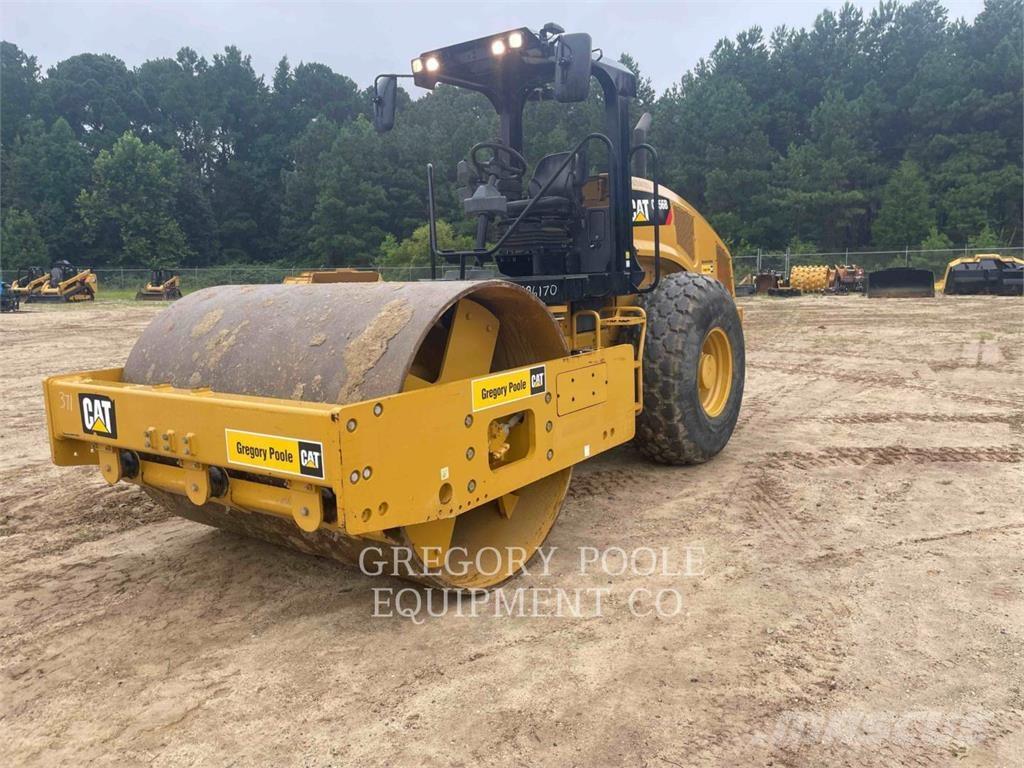 CAT CS56B Enkelt tromle