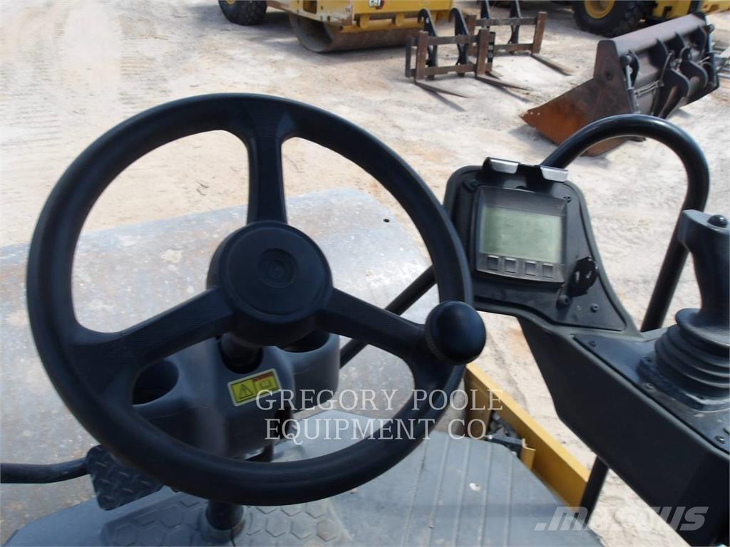 CAT CS56B Enkelt tromle