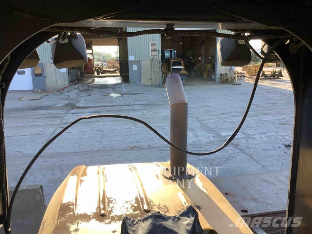 CAT CS56BO Jordvibrationstromler