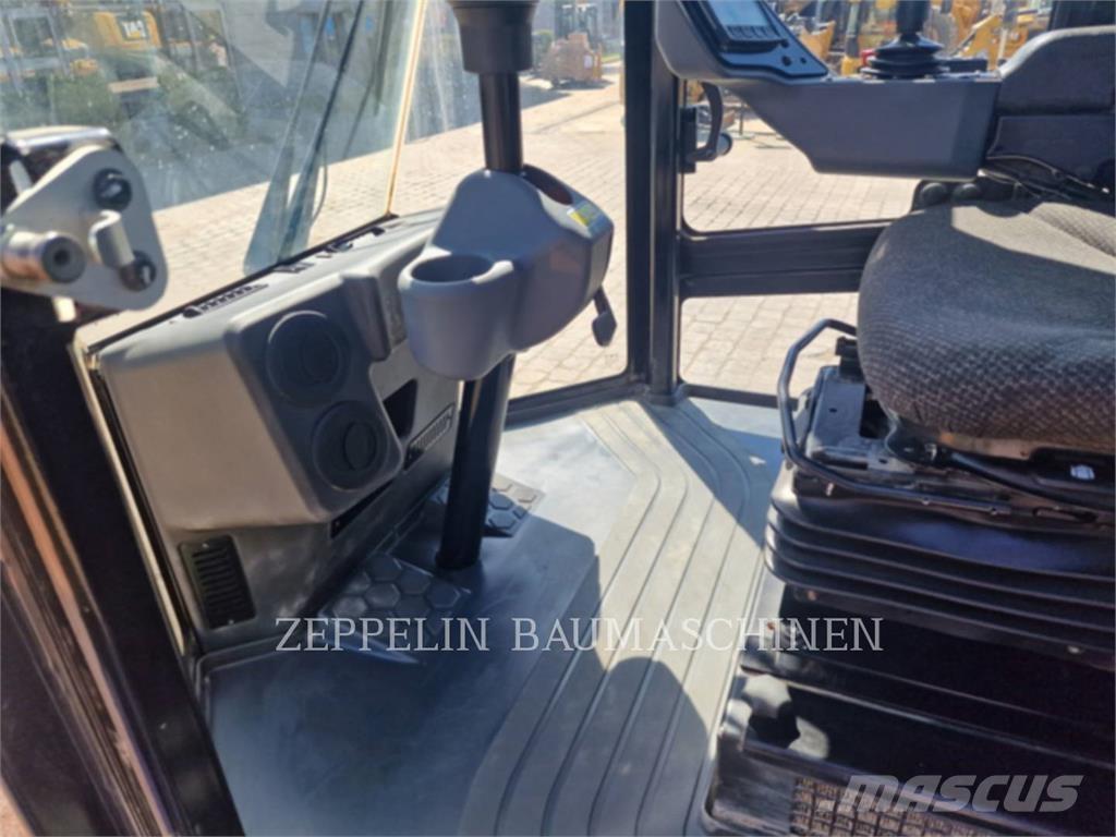 CAT CS66B Jordvibrationstromler