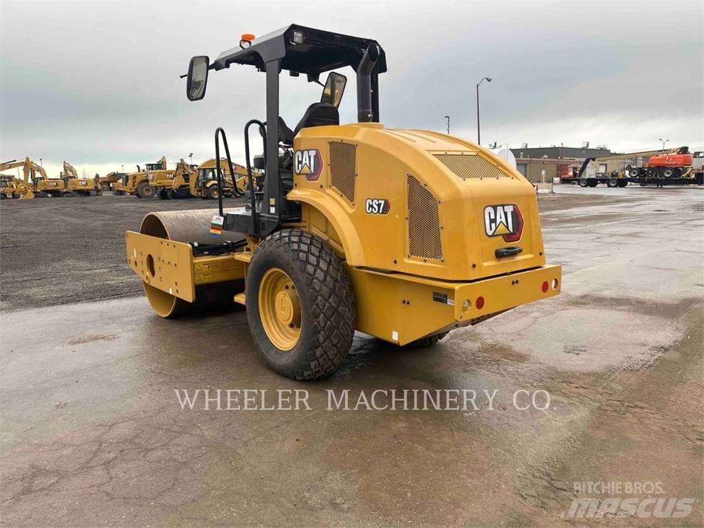 CAT CS7 Enkelt tromle