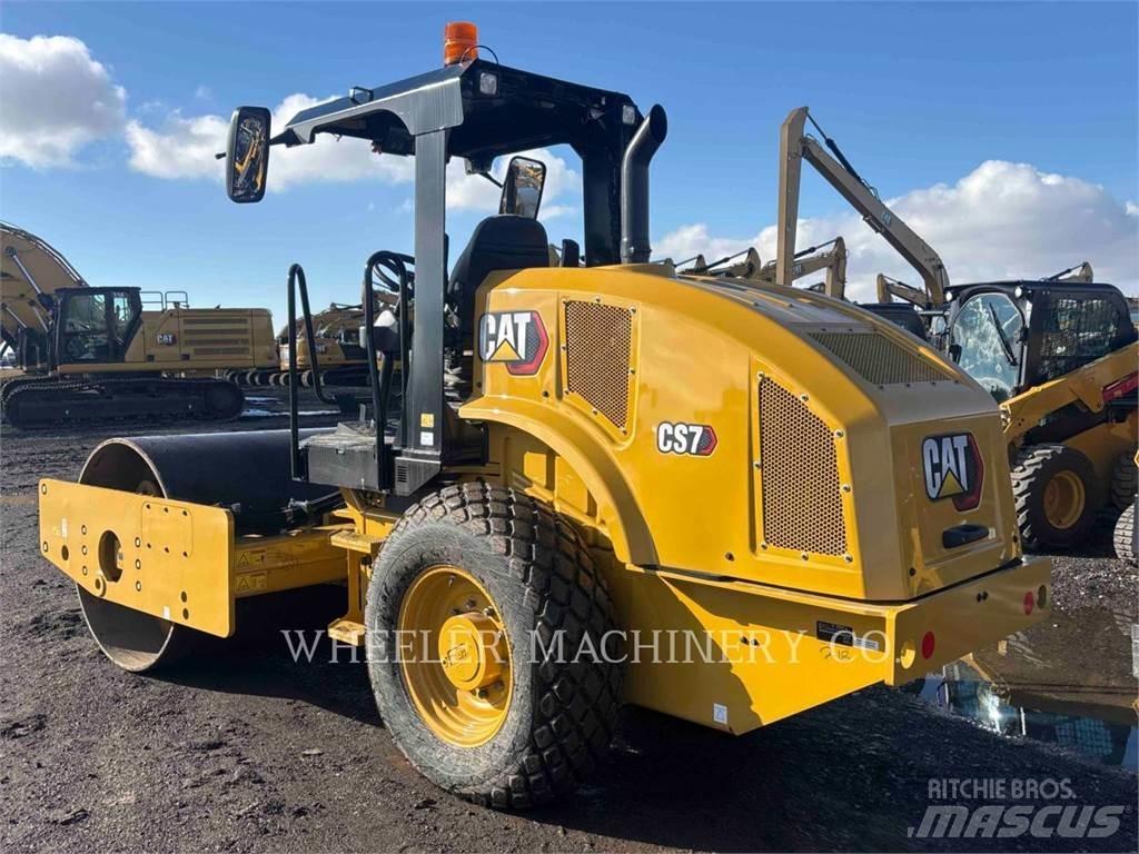CAT CS7 Enkelt tromle