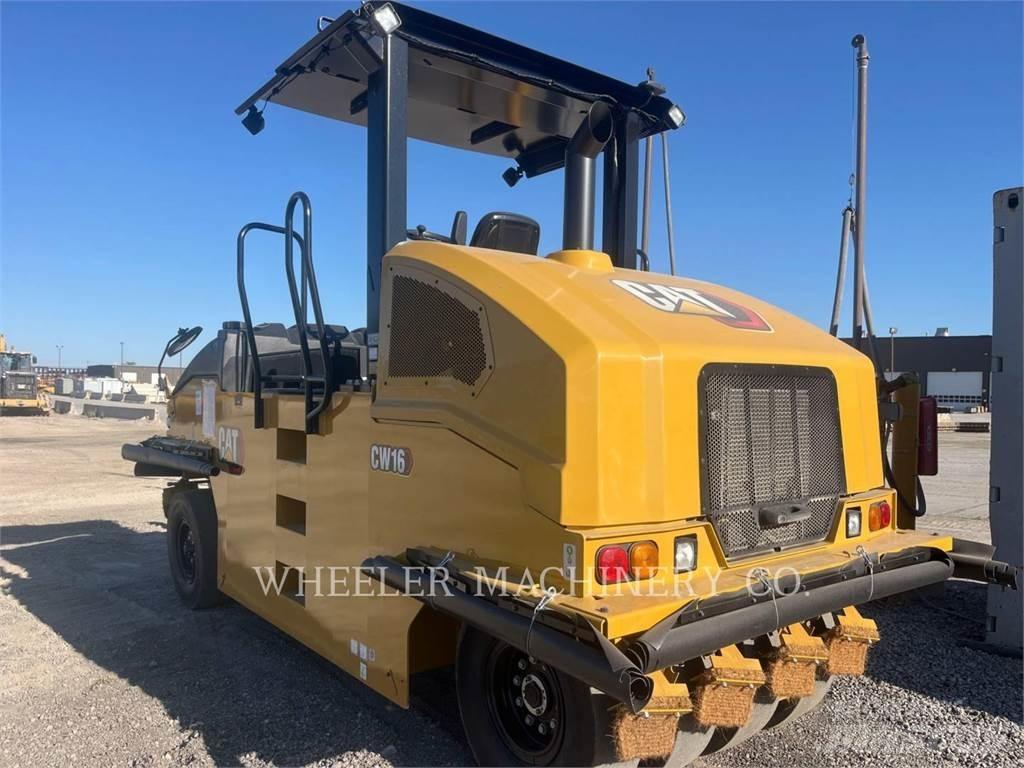 CAT CW16 Tromle med luftdæk