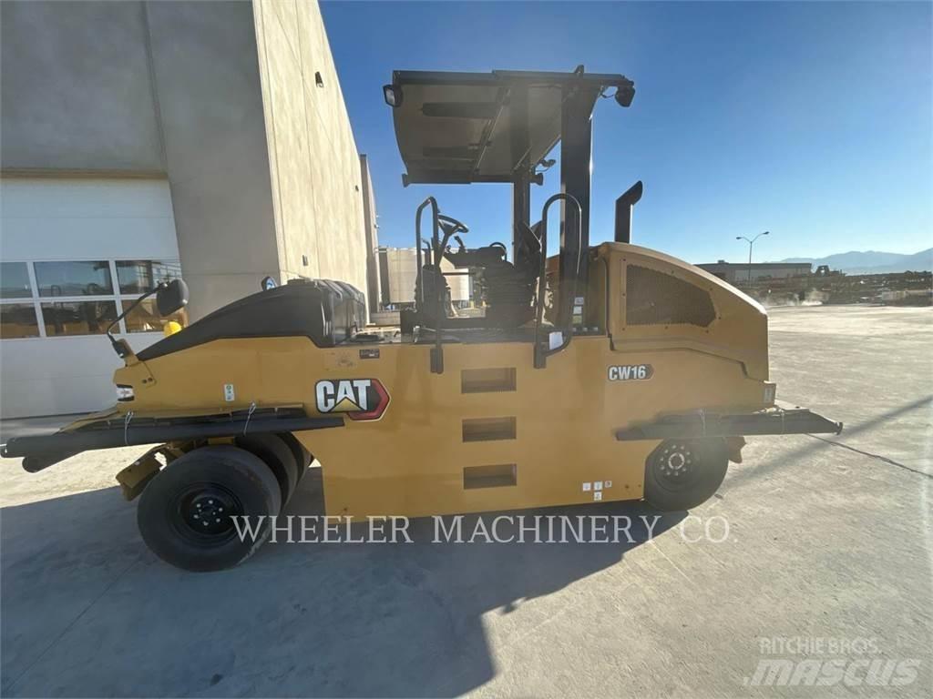 CAT CW16 Tromle med luftdæk