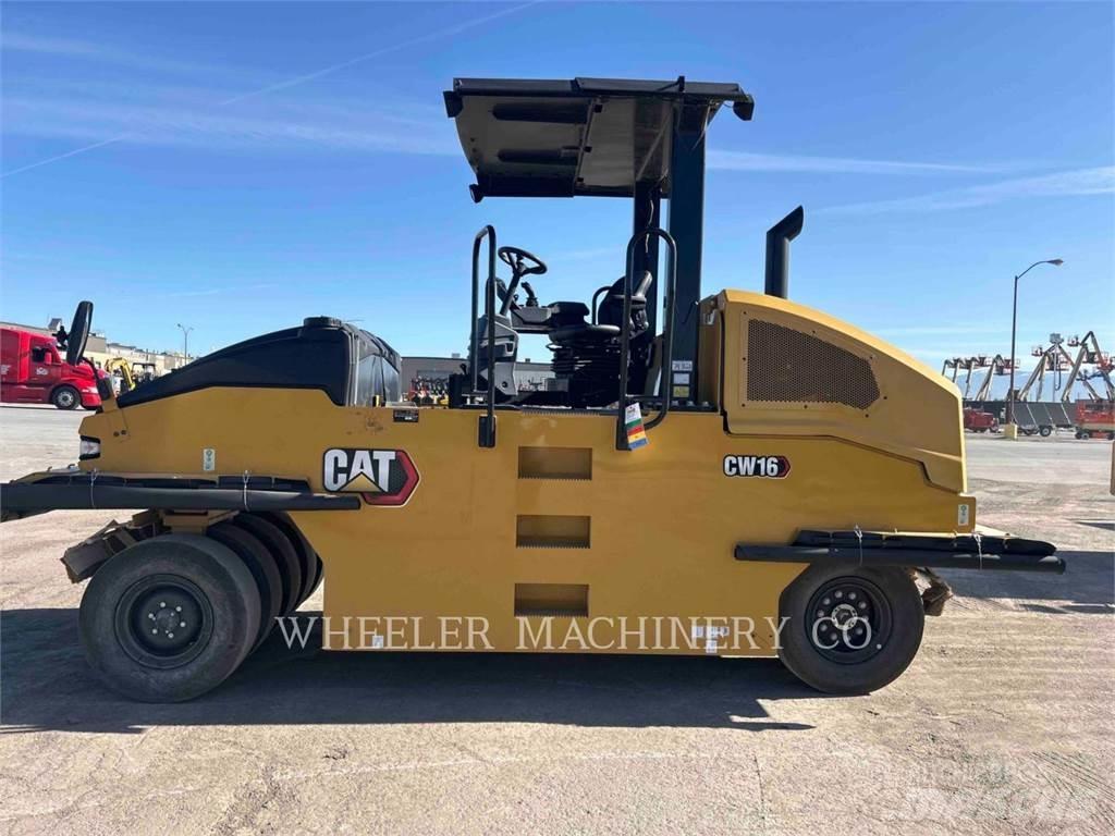 CAT CW16 Tromle med luftdæk