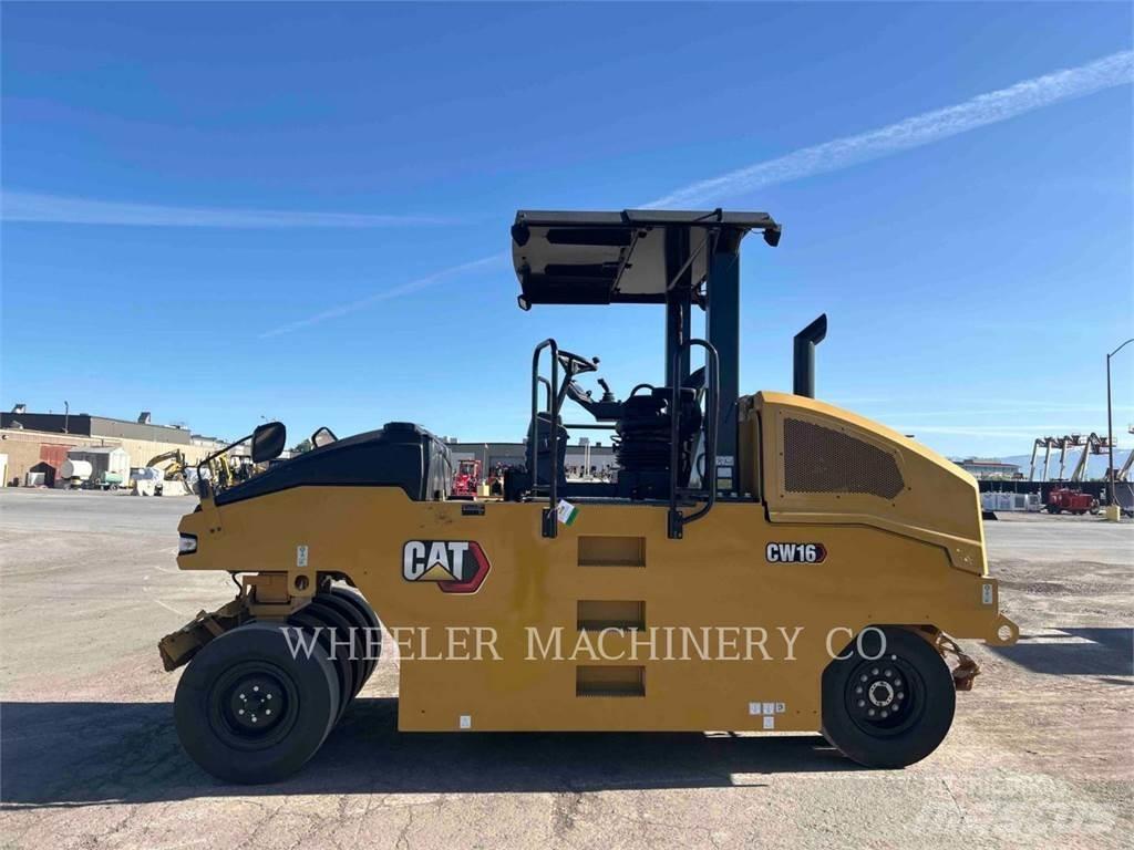 CAT CW16 Tromle med luftdæk
