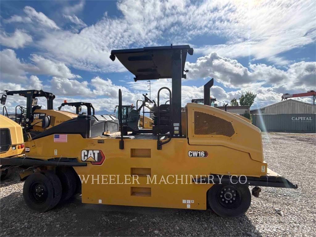 CAT CW16 Tromle med luftdæk