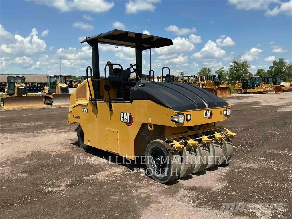 CAT CW16 Tromle med luftdæk