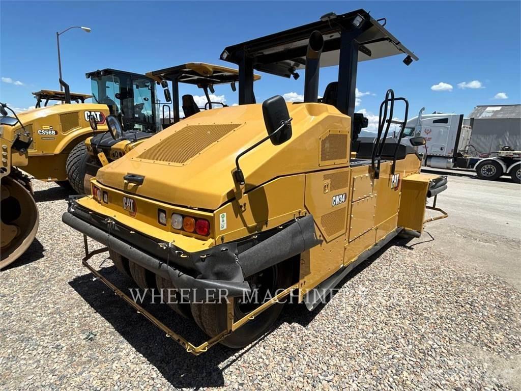CAT CW34 Tromle med luftdæk