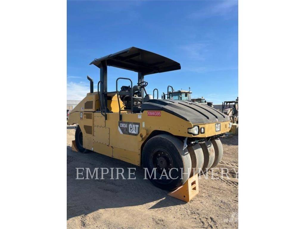 CAT CW34 Tromle med luftdæk
