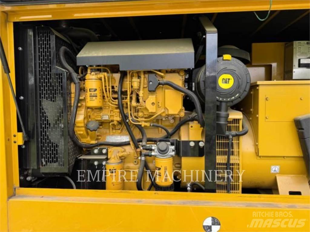 CAT D100 Dieselgeneratorer