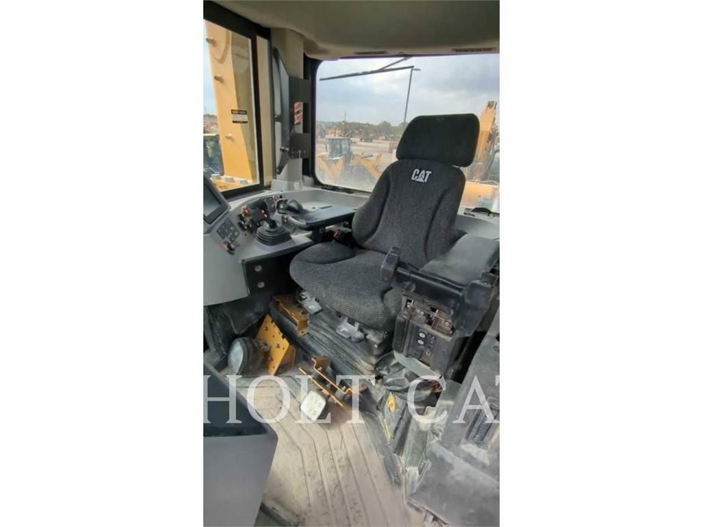 CAT D10T Bulldozer på larvebånd