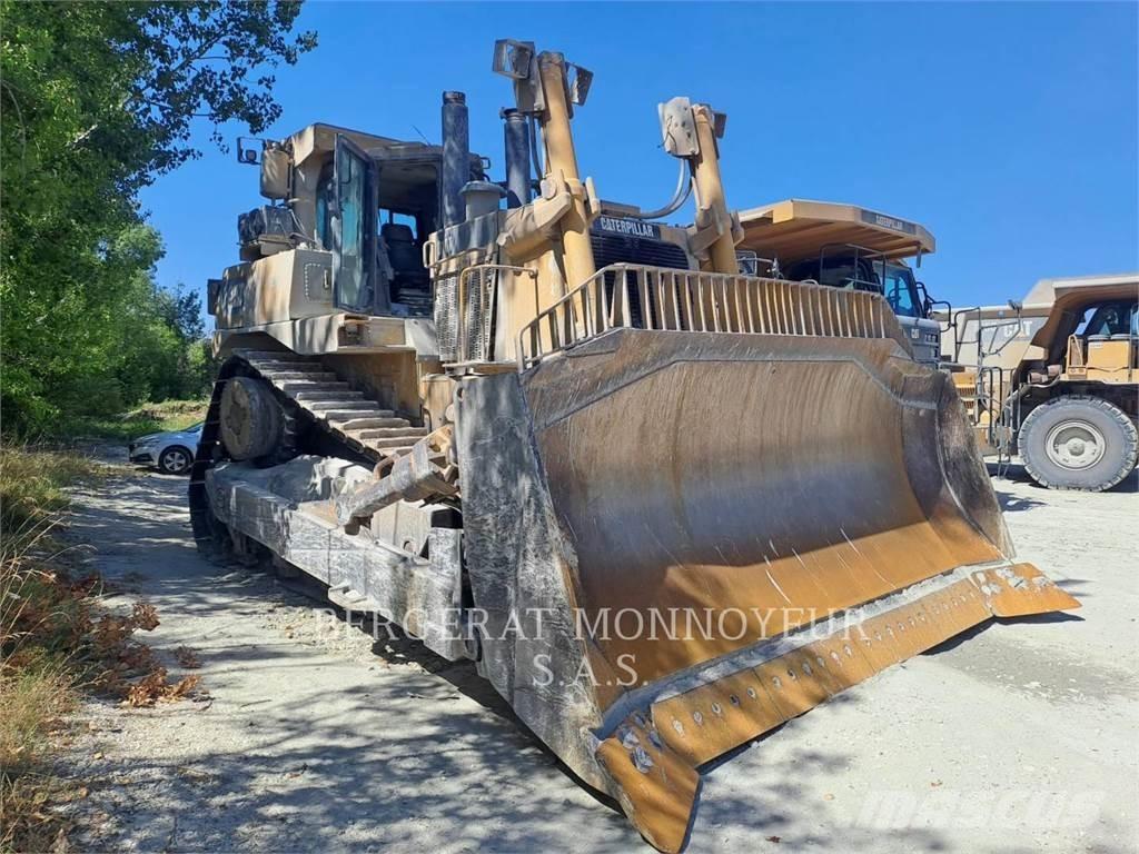 CAT D10T Bulldozer på larvebånd
