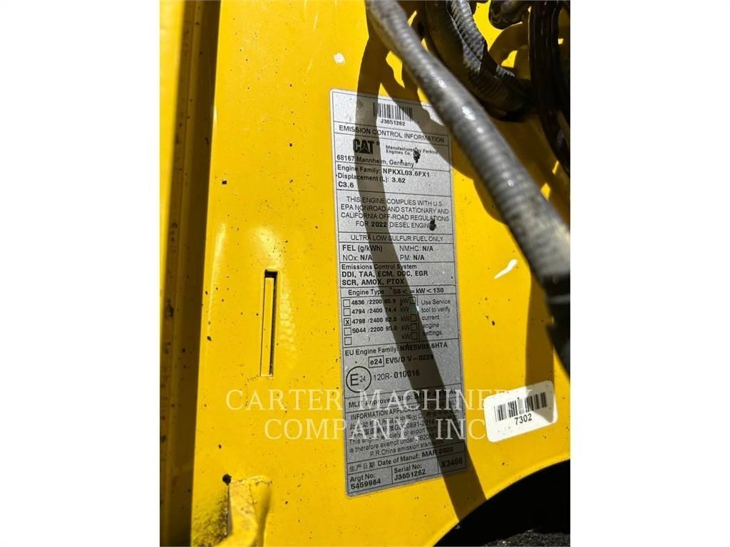 CAT D2 Bulldozer på larvebånd
