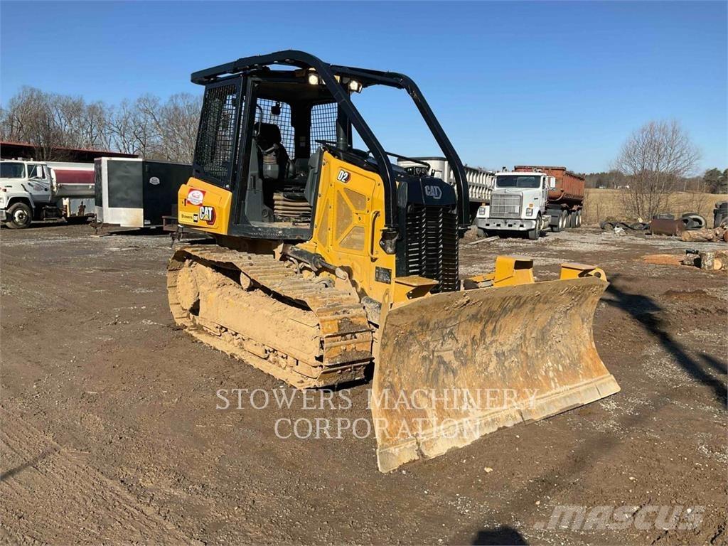 CAT D2 Bulldozer på larvebånd