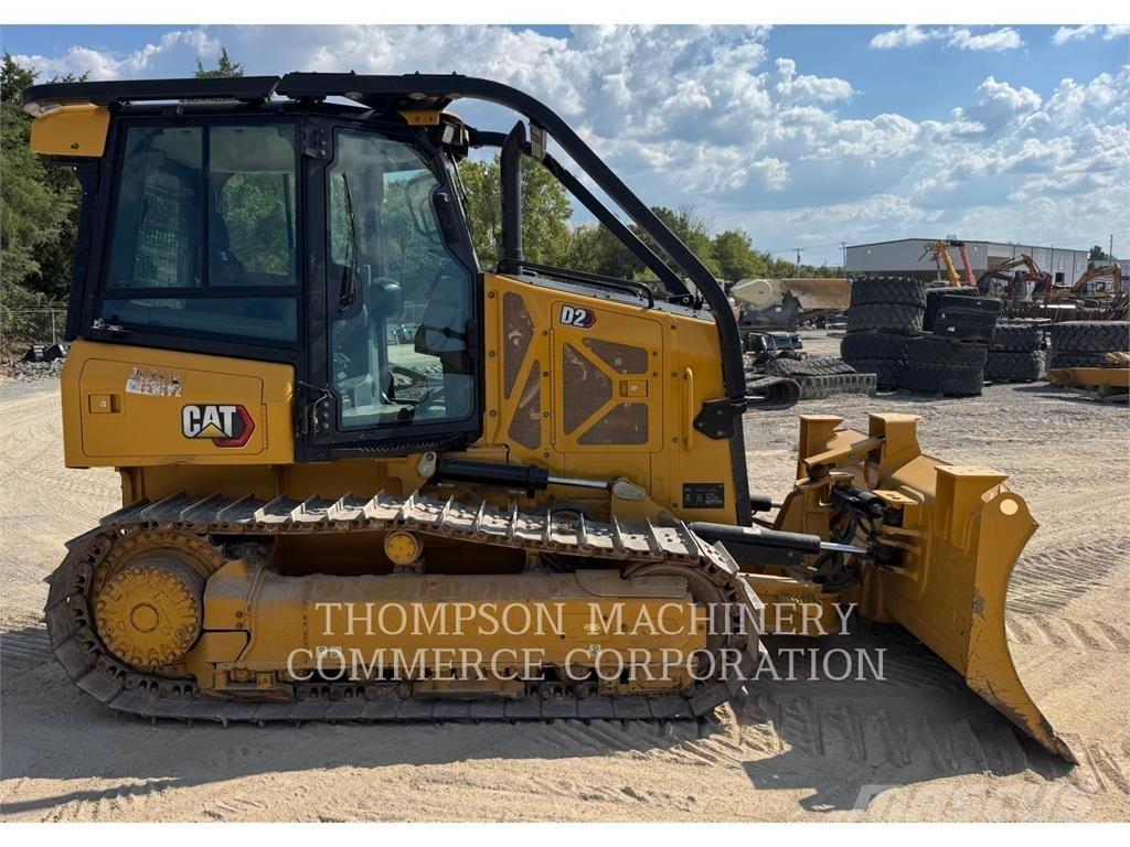 CAT D2-12 Bulldozer på larvebånd