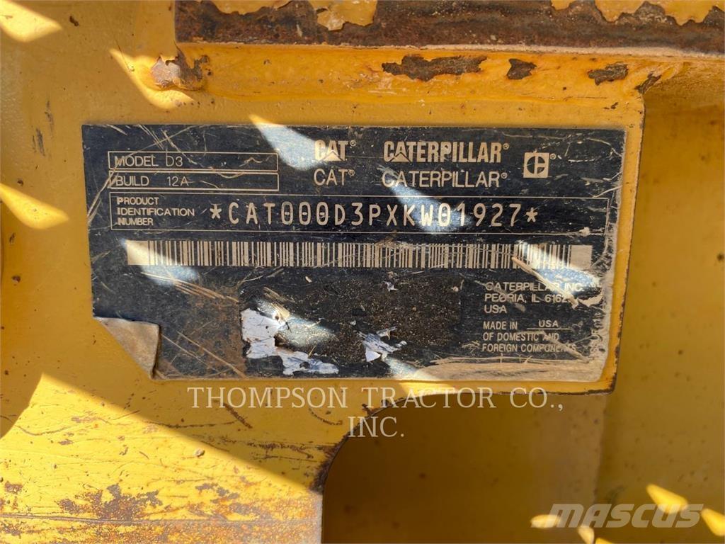 CAT D3 Bulldozer på larvebånd