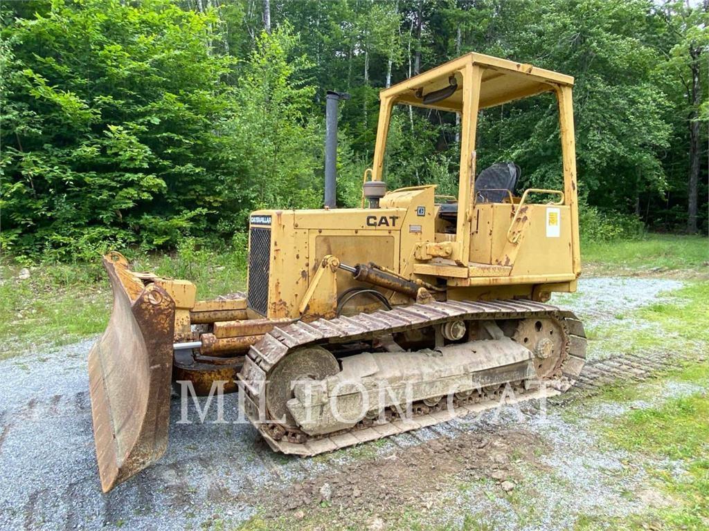 CAT D3B Bulldozer på larvebånd