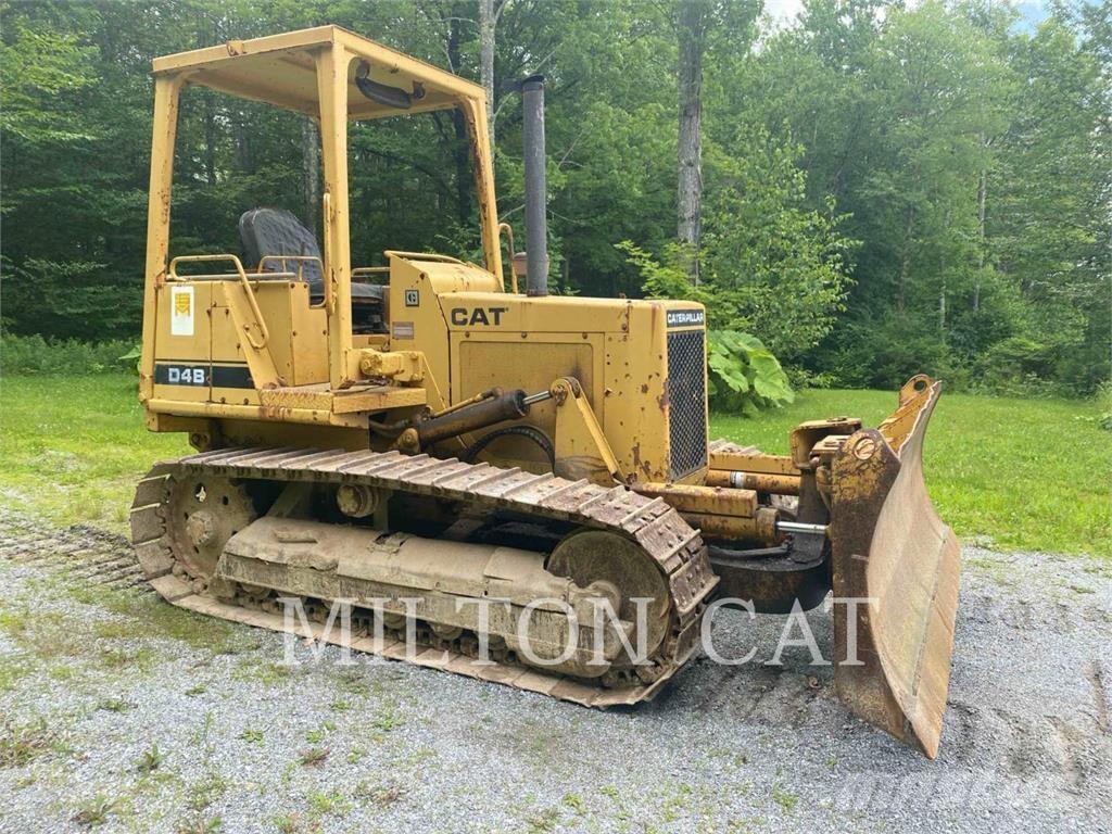 CAT D3B Bulldozer på larvebånd