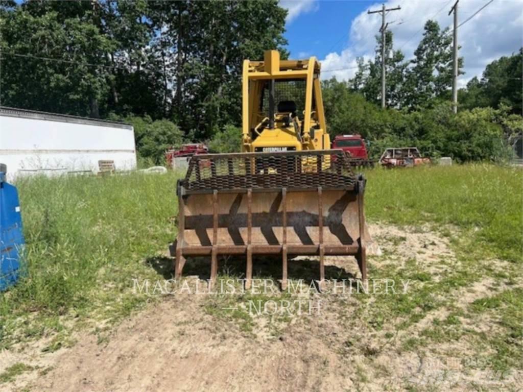 CAT D3G Bulldozer på larvebånd