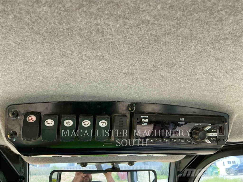 CAT D4 Bulldozer på larvebånd