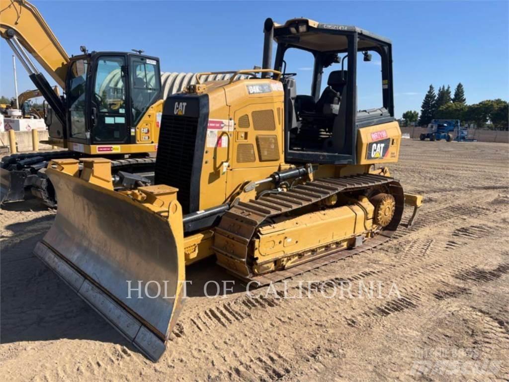 CAT D4K Bulldozer på larvebånd
