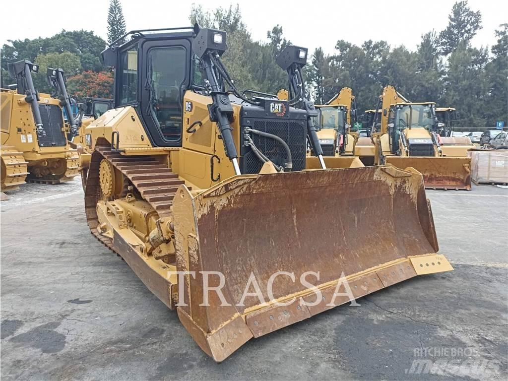 CAT D5 Bulldozer på larvebånd
