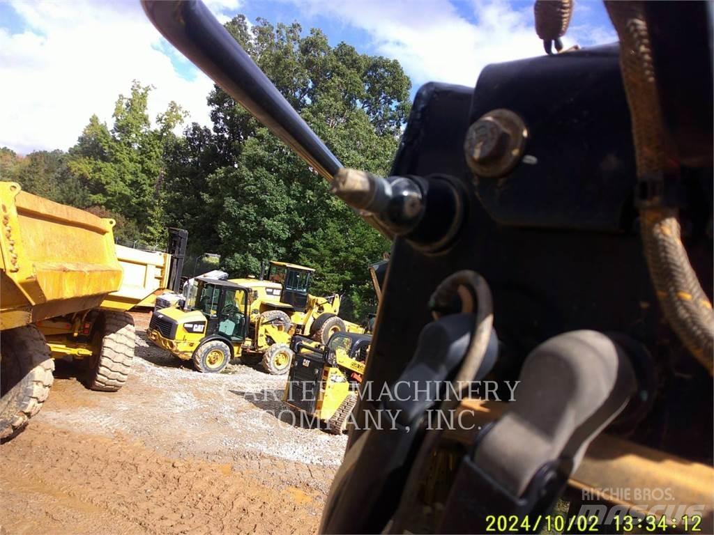CAT D5 Bulldozer på larvebånd