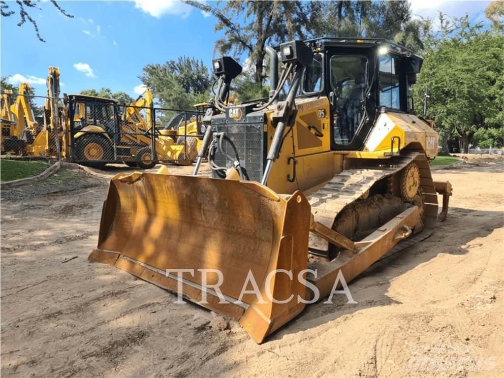 CAT D5 Bulldozer på larvebånd