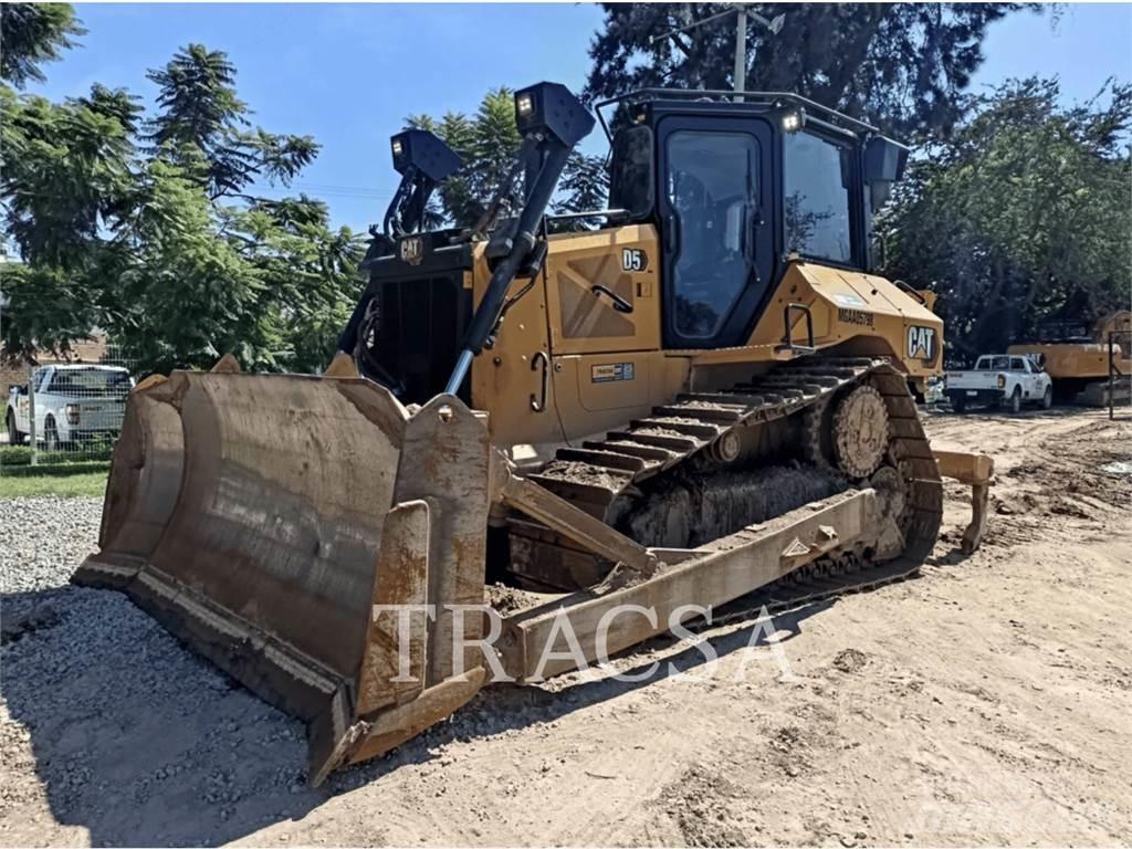 CAT D5 Bulldozer på larvebånd