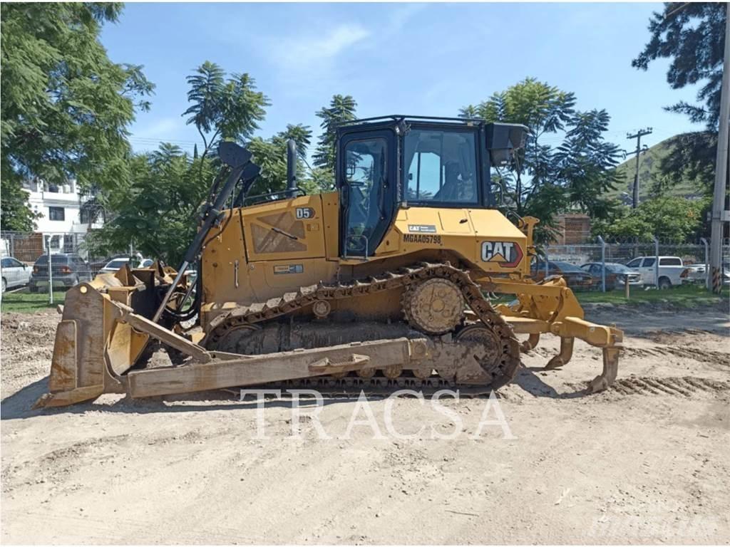 CAT D5 Bulldozer på larvebånd