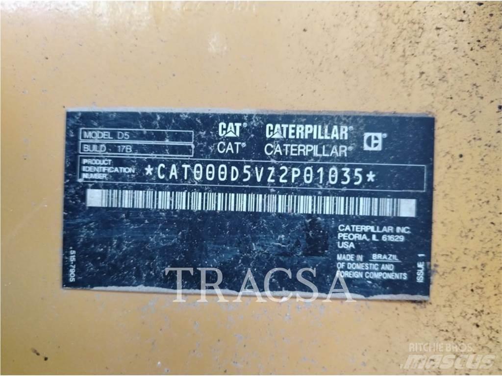 CAT D5 Bulldozer på larvebånd