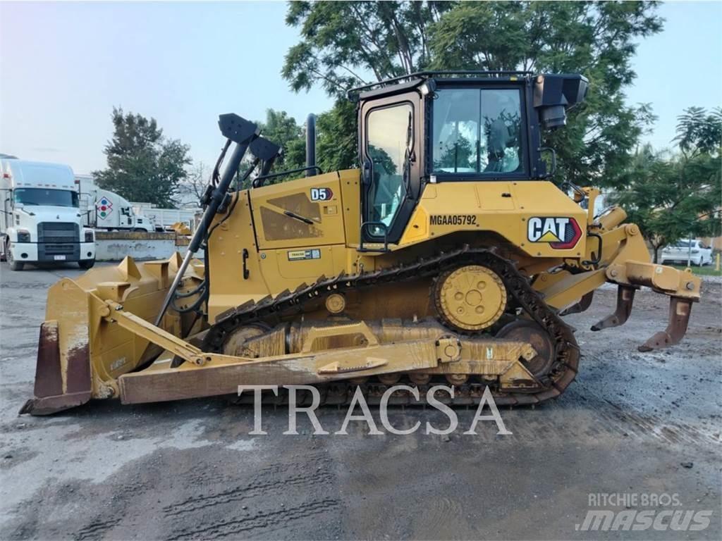 CAT D5 Bulldozer på larvebånd