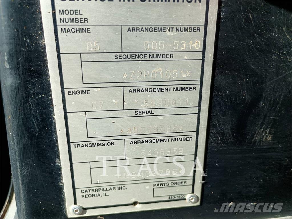 CAT D5 Bulldozer på larvebånd