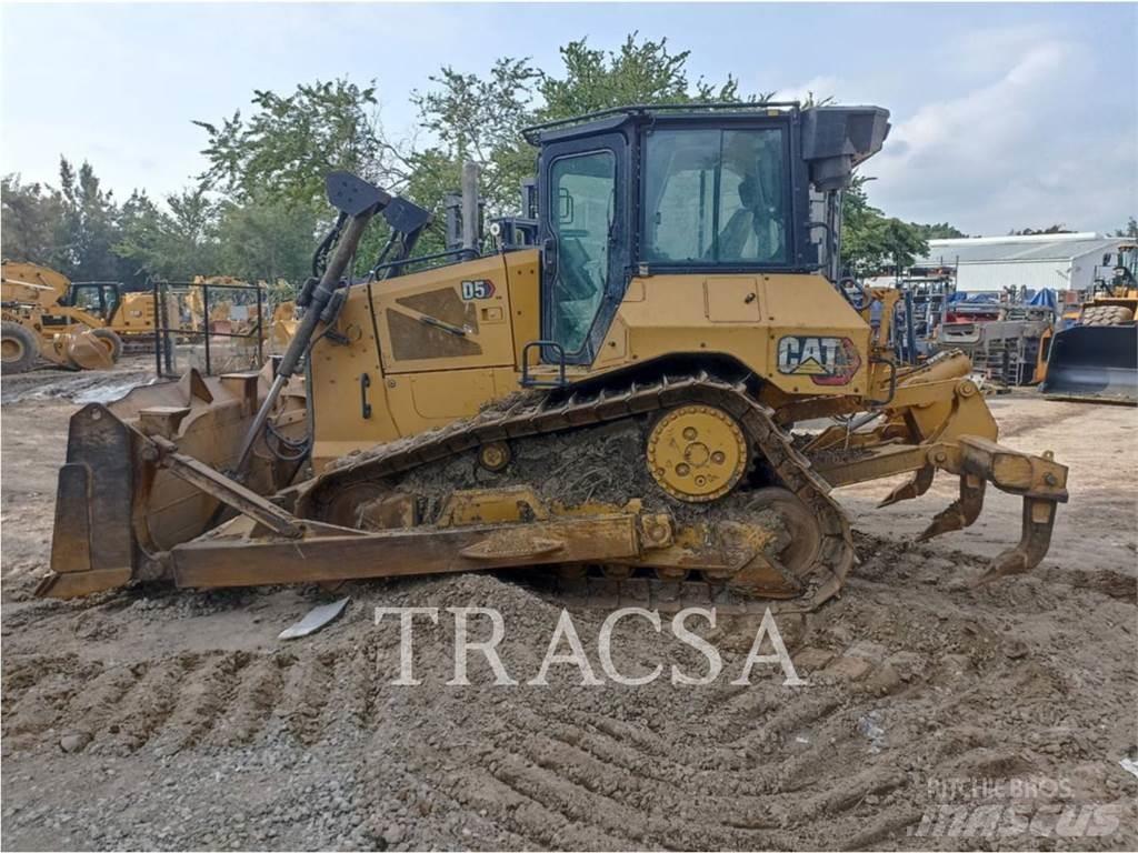 CAT D5 Bulldozer på larvebånd