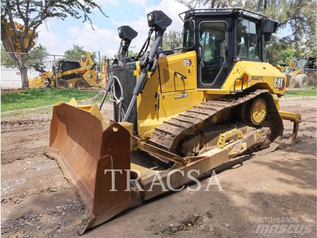 CAT D5 Bulldozer på larvebånd