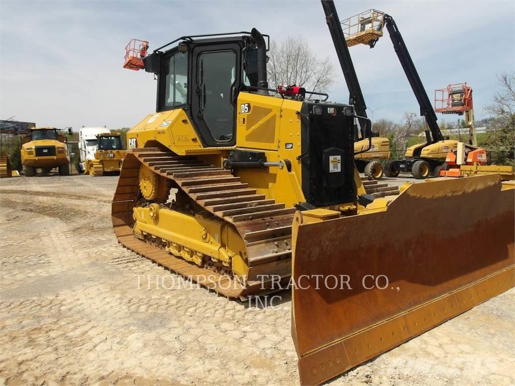 CAT D5 Bulldozer på larvebånd