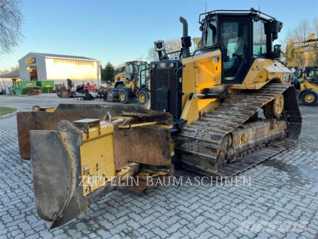 CAT D5 Bulldozer på larvebånd
