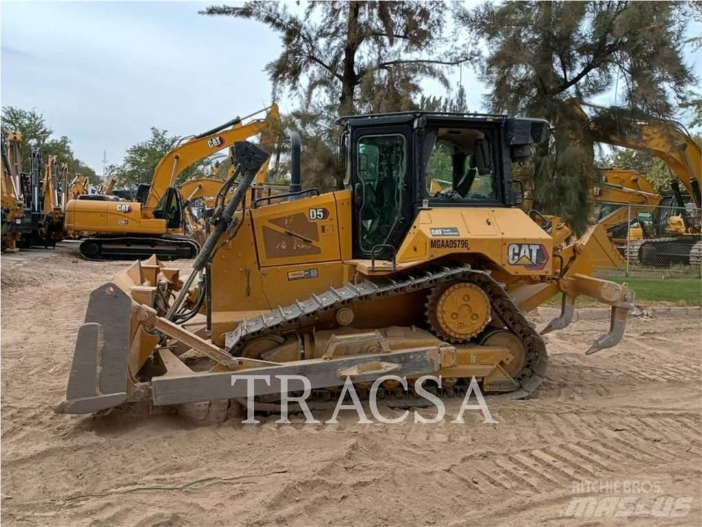 CAT D5-17 Bulldozer på larvebånd