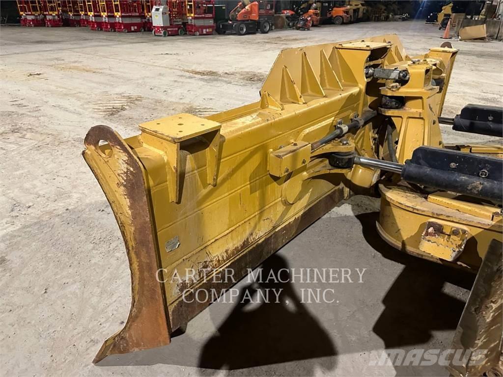 CAT D5-17VP Bulldozer på larvebånd