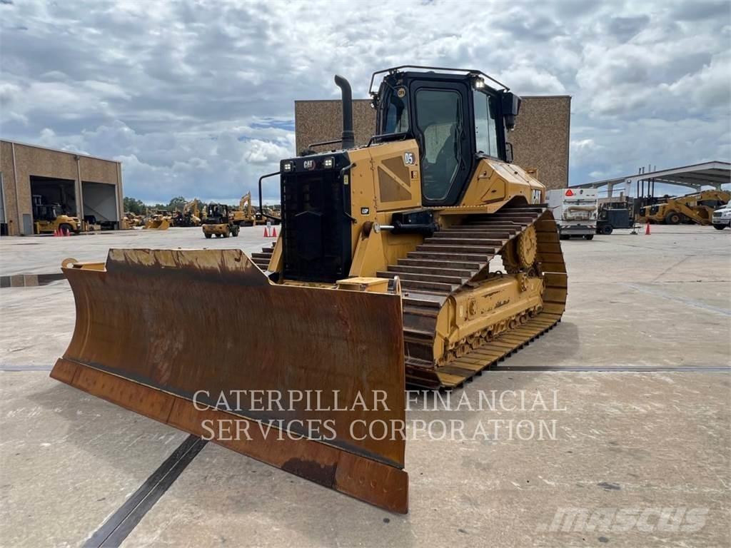 CAT D5-17VP Bulldozer på larvebånd