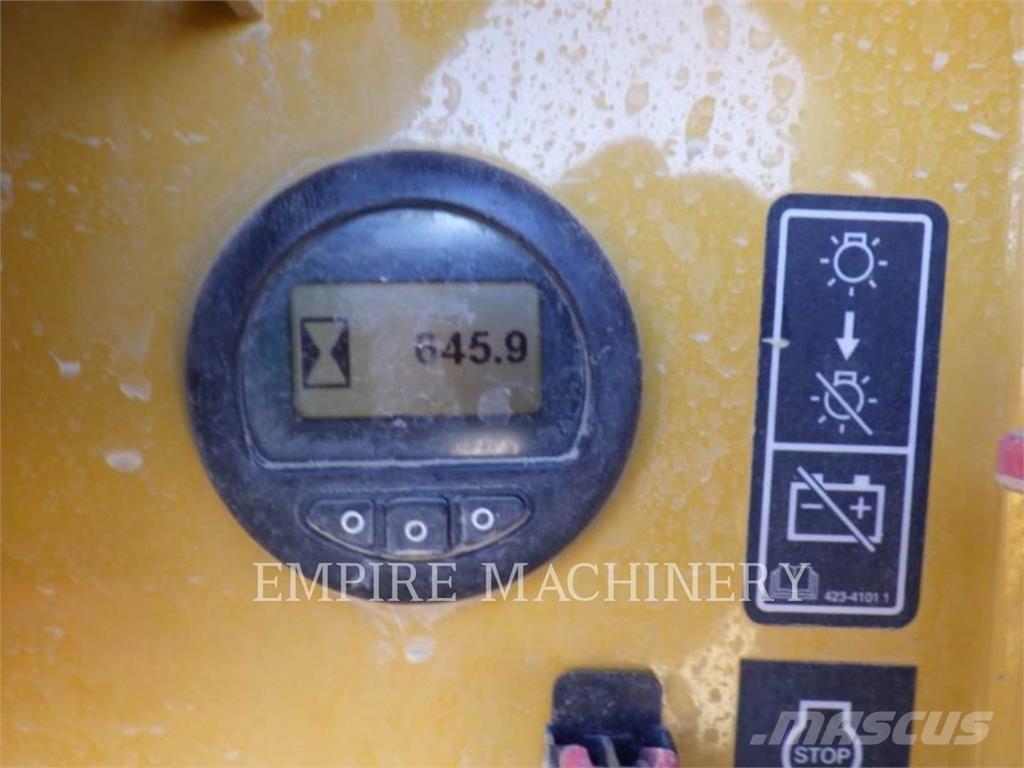 CAT D5-17VP T1 Bulldozer på larvebånd
